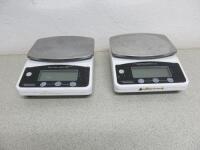 Pair of Weighstation Scales, Model F201, Max Capacity 3kg.