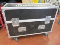 Mobile Black & Silver Flight Case with Lift Off Lid & Foam Inserts. Size H78 x W102 x D40cm.