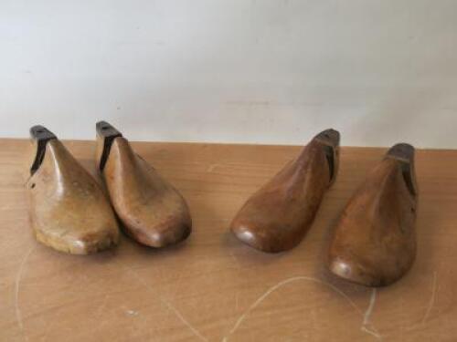 4 x Vintage Wooden Shoes (As Viewed/Pictured).