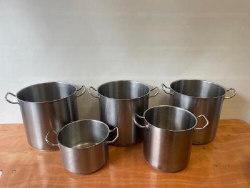 5 x Vogue Stainless Steel Cooking Pans.
