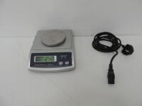 Wante Electronic Scale, Model 2102, Capacity 210g.