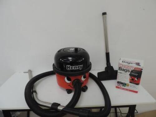 Henry Numatic Vacuum Cleaner, Model HVR160-11. Comes with Attachments & Bags.