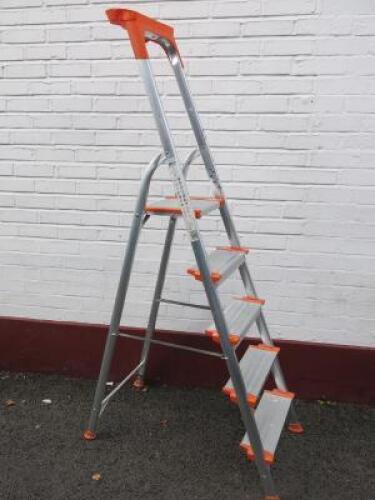 Alluminium 5 Tred Step Ladder, Model HMD-C5, Max 150kg.