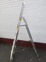 DRABEST UK 6 Tred Aluminium Folding Step Ladder, Max 150kg.