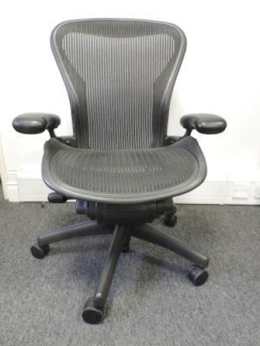 Herman Miller Aeron Ergonomic Adjustable Mesh Office Chair in Graphite Grey with Adjustable Arm Rests & Leather Padded Arm Caps, Size B.