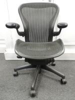 Herman Miller Aeron Ergonomic Adjustable Mesh Office Chair in Graphite Grey with Adjustable Arm Rests & Leather Padded Arm Caps, Size B.