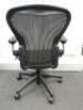Herman Miller Aeron Ergonomic Adjustable Mesh Office Chair in Graphite Grey with Adjustable Arm Rests & Leather Padded Arm Caps, Size B. - 3