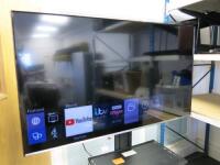 Samsung 55" 5 Series Full HD LED TV, Model UE55J5500AK. Comes with Remote Control & Peerless TV Stand, Size H160cm.