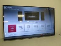 LG 42" Cinema 3d Smart TV, Model 42LM660T. Comes with Part Wall Bracket. NOTE: requires remote.No Vat On Lot.