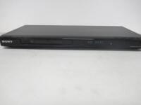 Sony CD/DVD Player, Model DVP-NS318. Comes with Remote Control.