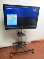 Sony Bravia 46" HD LCD TV, Model KDL-46V2000. Comes with Remote & Mobile Unicol Oxford Metal TV Stand.