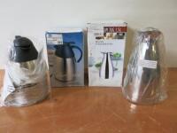 2 x Boxed Stainless Steel 1.5Lt Vacuum Jugs.