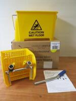 Boxed/New Charle Bentley 20 Lt Yellow Mobile Mop Bucket.