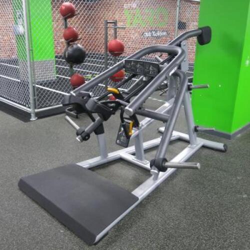 Precor Discovery Series, Plate Loaded Squat Machine, S/N CWP158003-101.