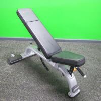 Precor Discovery Series, Multi-Adjustable Bench.