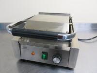 Nisbets Essential 1800W Panini Maker, Model DA396.