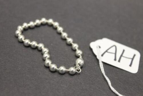 Phine Silver Plated (925 marked) 170mm string of beads bracelet.