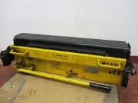 Major Lift Hydraulic Equipment 2.8 Ton Hydraulic Ramp Jack, S/N 17H9666-1808