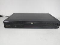 Sony CD/DVD Player, Model DVP-S335.
