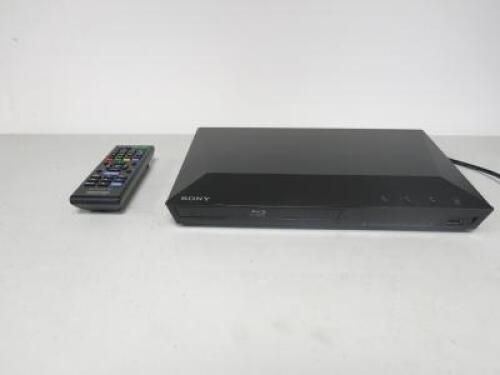 Sony Blu-Ray Disc/DVD Player, Model BDP-S110. Comes with Remote Control.