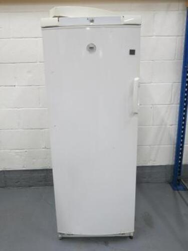 Electrolux Zanussi Refrigerator, Model Zerc 3025.