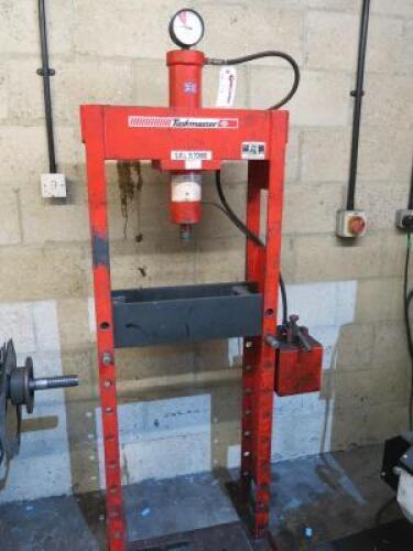 Taskmaster 15 Tonne Hydraulic Bearing Press, Model 15c, S/N 431871.