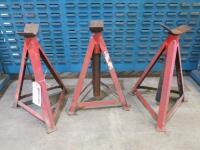 4 x Large Axle Stands.