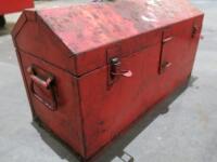 Vintage Snap-On Tool Box with Lift Out Top, 2 Draws, 2 Clips & Padlock Clasp.