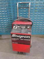 Snap-On 6/12/24v Fast Charger, 70/60/35amp Charge, 375Amp Boost.