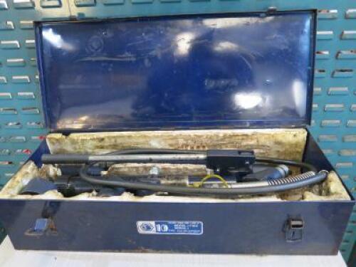 Portable Power Pump & Ram Set, 10 Tonne Capacity, Model 108D in Carry Case.