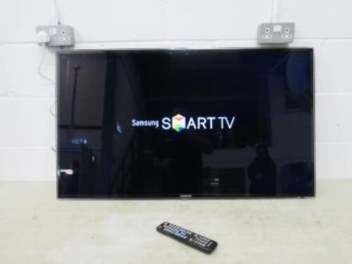 Samsung 46" LED Full HD Digital TV, Model UE46D6530. Comes with Remote.