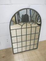 Arched Outdoor Metal Framed Garden/Patio Mirror in Green. Size H78 x W49cm.