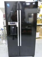 Neff American Style Freestanding 70/30 Fridge/Freezer, Type KOD90L, E/nr KA3902B20G. Used, Ex Showroom Display. Size H178cm x W90cm x D70cm.