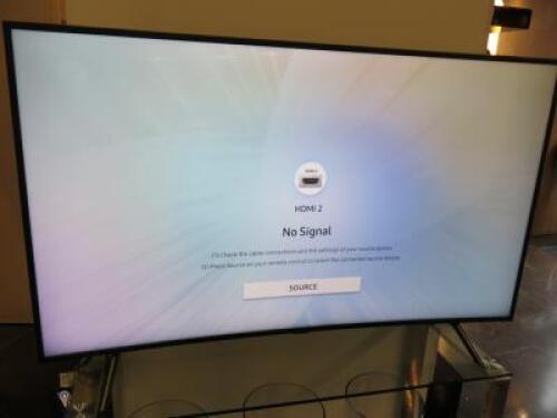 Samsung 55" Curved Smart HD TV, Model UE55RU7300K. Comes with Remote.