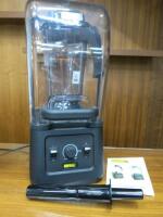 Buffalo DR825-02 Commercial Blender/Mixer with Instructions (Appears Unused).