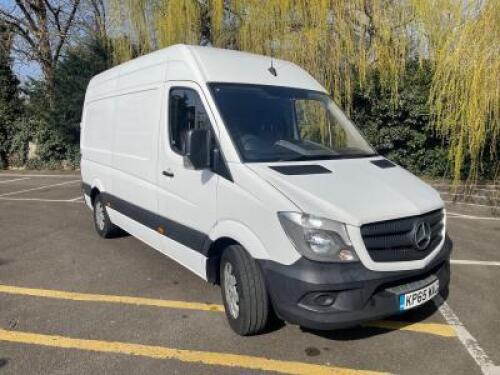 KP65 WAJ: Mercedes-Benz Sprinter 313 Cdi, White Panel Van. Diesel, 2143cc, Manual 6 Gears, Mileage 24,432. MOT Expires 28th May 2022. Comes with V5 & 2 Keys.