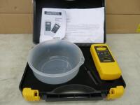 Martindale Electronics Microwave Leakage Detector Testing Kit, Model TEK500. Comes with Instruction Manual & Carry Case. NOT VAT ON LOT.