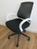 Contents of Office Suite to Include: 3 Section/6 x Pod Position Desk & 6 x White & Black Swivel Chairs. Desk Size W130 x D150cm. - 4