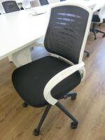 8 x Black & White Office Swivel Chairs.