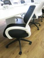 8 x Black & White Office Swivel Chairs.