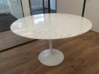 Knoll Saarinen style Marble Topped Tulip Table on White Metal Base. Size H73 x Dia120cm.