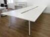 6 Position White Melamine Pod Desk. Size W140 x D75cm. - 2