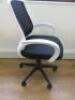 4 x Black & White Office Swivel Chairs. - 3