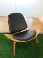 Bent Plywood Lounge Chair in Hans Wegner Shell Style.